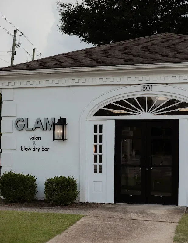 Glam Salon And Blow Dry Bar — Beauty salon in Tuscaloosa